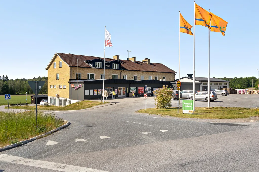 Exterior - Cottage with Two Guesthouses on Helgö