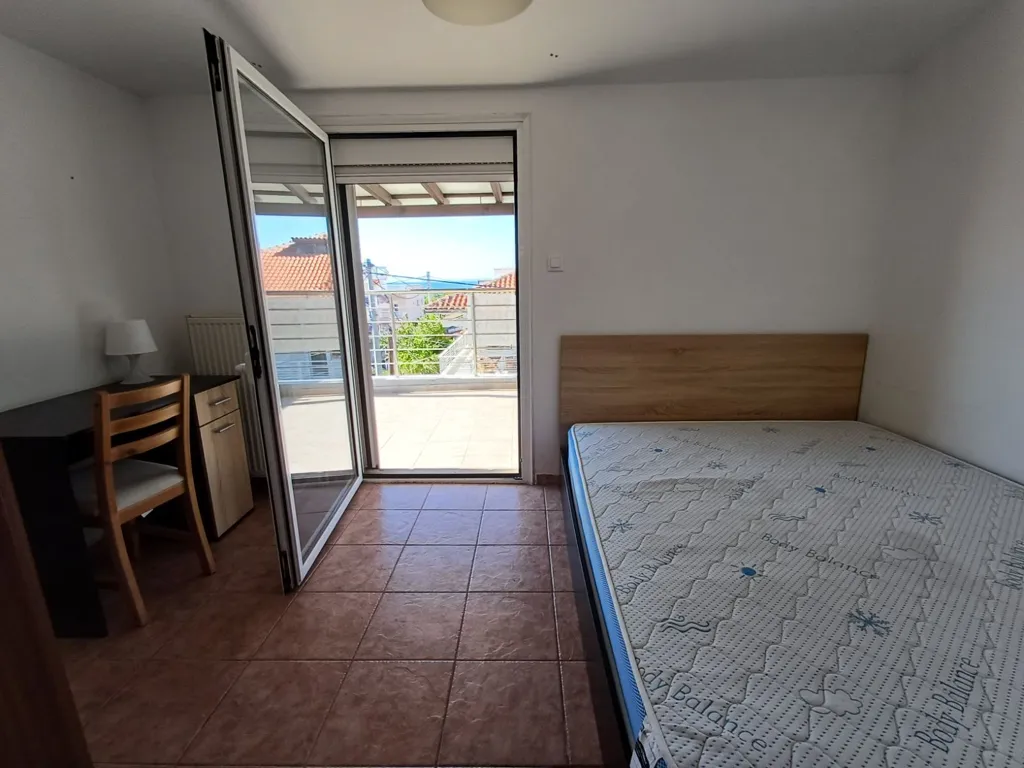 Chambres - Flat with Panoramic View in Thessaloniki Suburbs