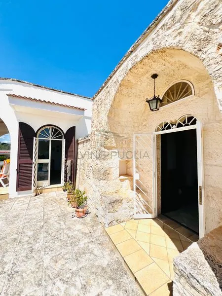 Aed - Villa with Trulli near Ostuni