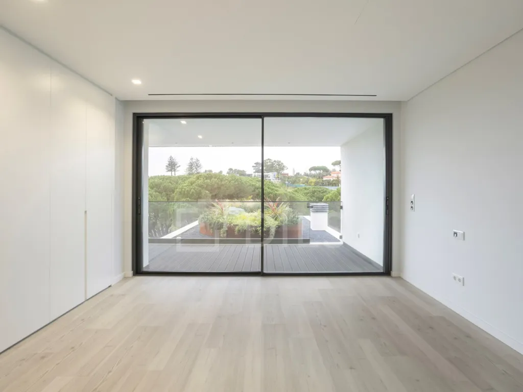 Magamistoad - T5+3 House with Pool in Cascais
