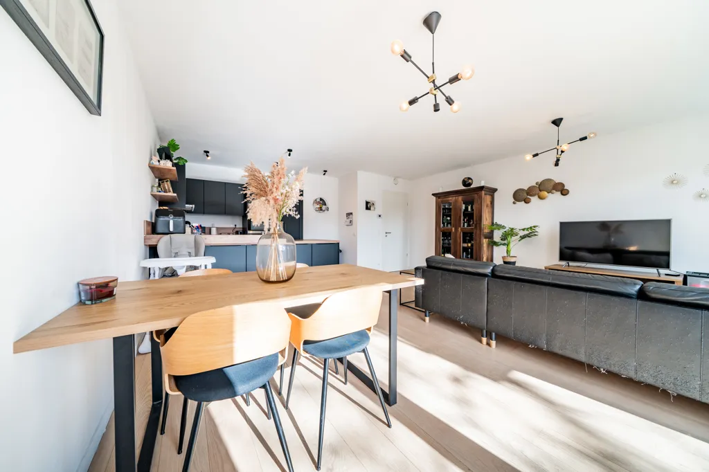 Dining Room - Modern Apartment with Terrace in Waremme