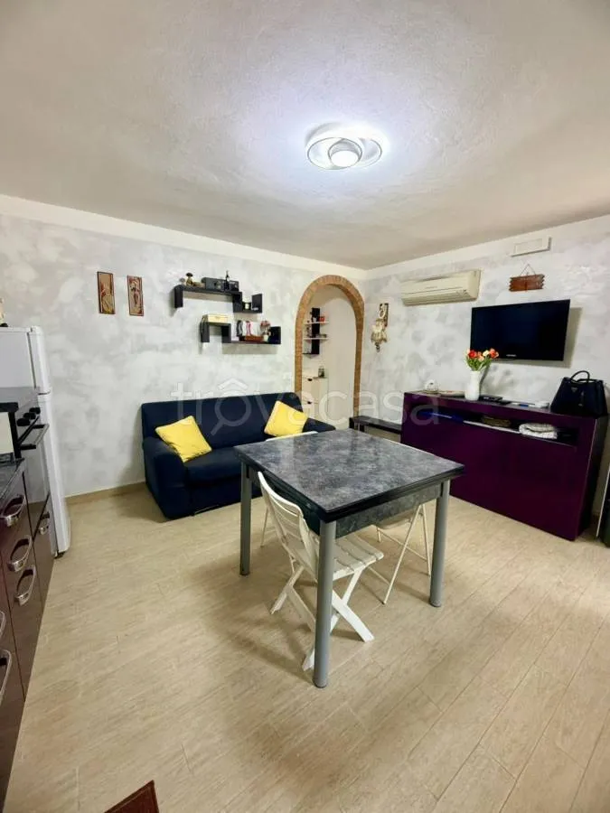 Söögituba - Ground Floor Apartment with Garden in Comacchio