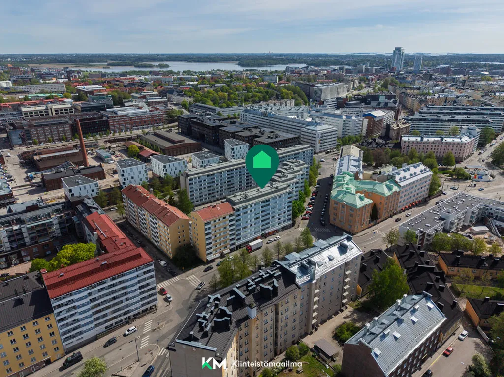 Õhuvaade - Modernised Flat with Views in Alppila