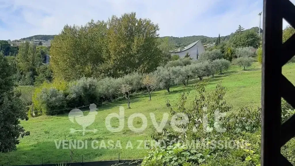 Jardin - Trilocale with Terraces in Chianciano Terme