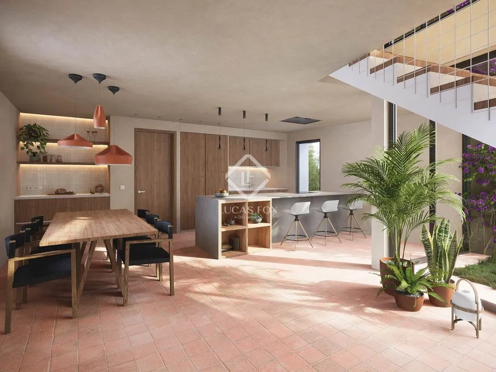 New Build Villa with Pool in Llampaies