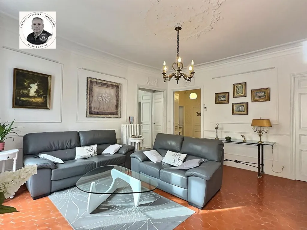 Elutuba - Haussmannian Flat in Draguignan