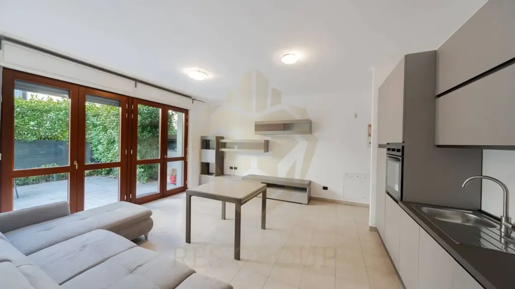 Köök - Modern Flat with Private Garden in Monza