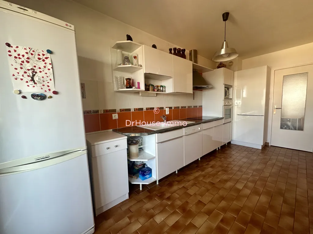 Cuisine - Appartement avec Terrasse dans Résidence Sécurisée à Valence