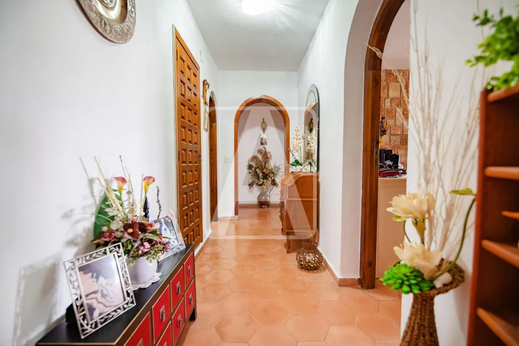 Entrée - Mediterranean Villa with Sea Views in Benissa