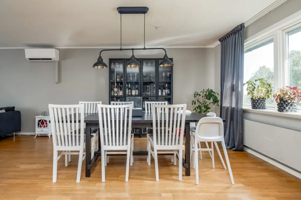 Salle à manger - Souterrain Villa with Garden on Quiet Street