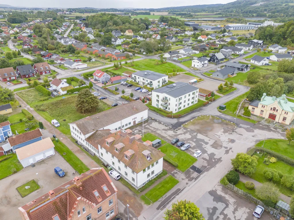 Vista aerea - Historic Civic Centre with Development Potential in Central Getinge
