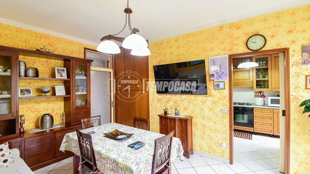 Salle à manger - Terrace Flat in Albese Con Cassano