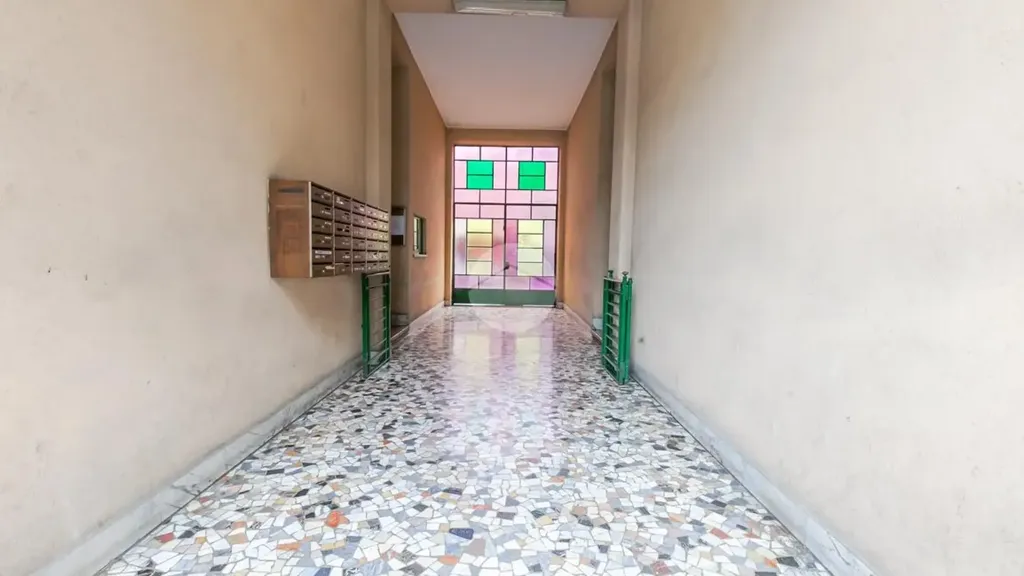 hallway_entrance