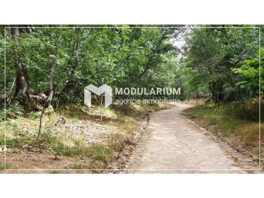 Aed - Building Land with Reservoir View in Navacerrada