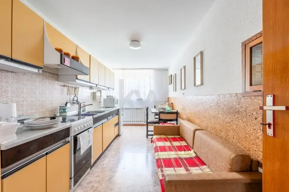 Cucina - Spacious Family House with Workshop in Maribor