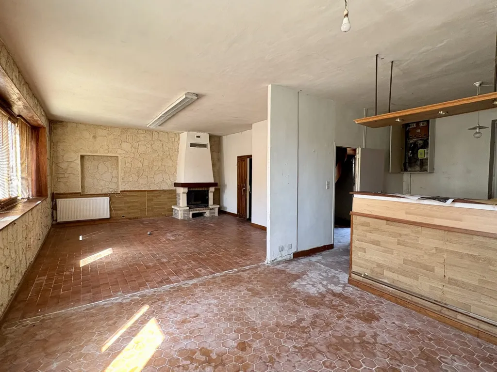 Séjour - Maison à Rénover avec Dépendances à Bouzy-la-Foret