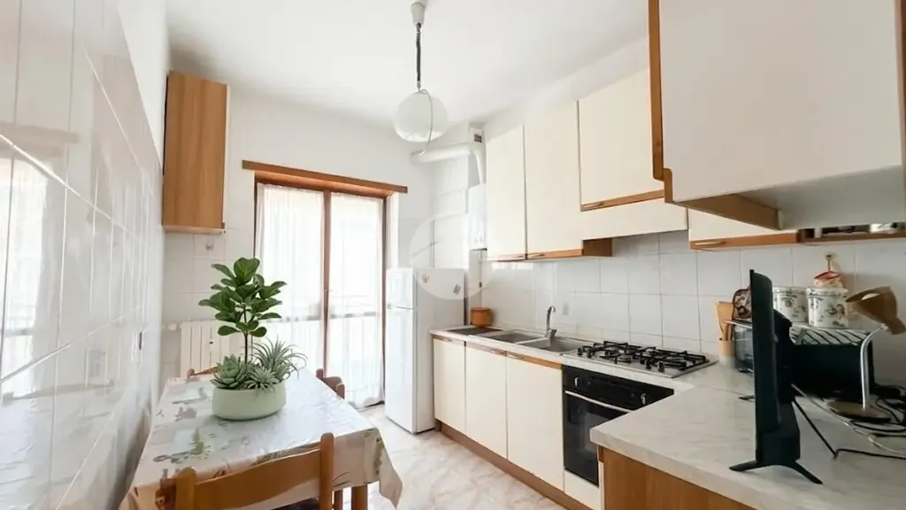 Cuisine - Bright Apartment with Panoramic View in Cologno Monzese