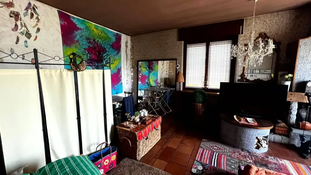 Magamistoad - Villa with Edificabile Potential in Bernareggio