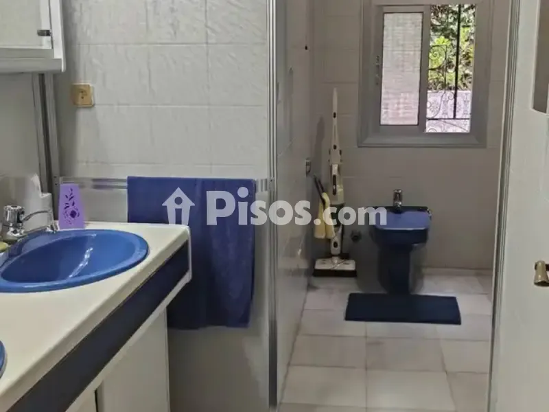Bathrooms - Chalet with Pool on Carretera de San Antonio