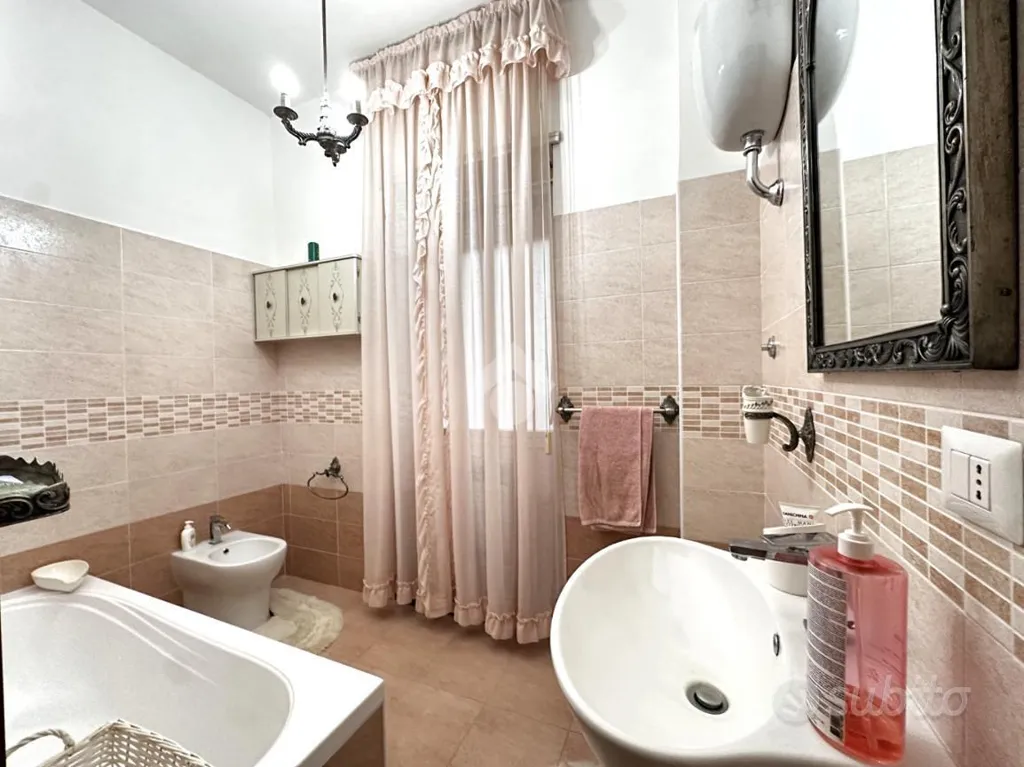Vannitoad - Bright Apartment with Balconies in Viterbo