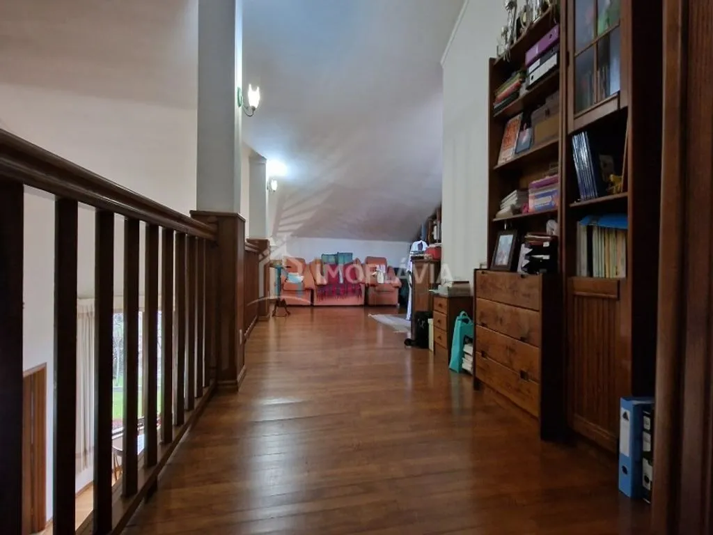 hallway_entrance