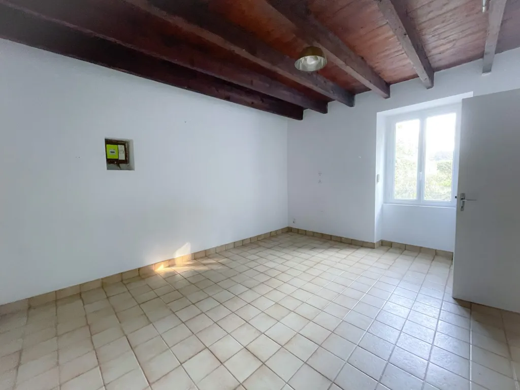 Pièces - Maison avec Jardin et Garage à Messac