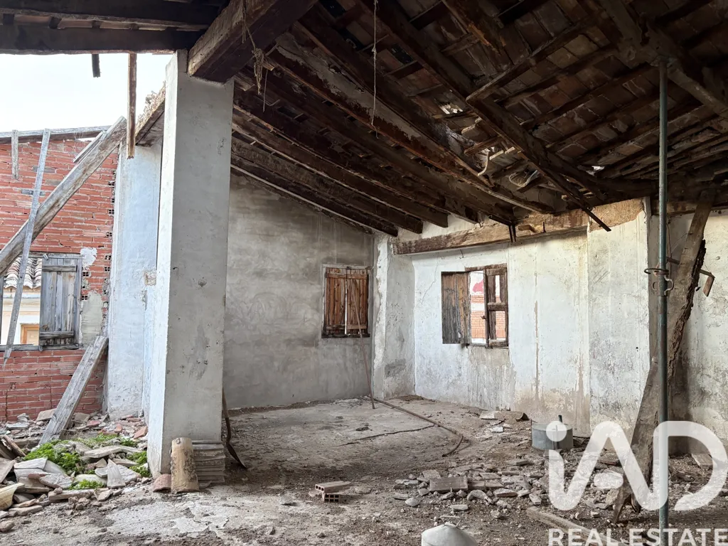 Garden - Townhouse for Renovation in Llíria Centre