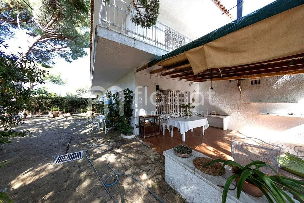 Terrasse - Luxury Villa with Sea View in Lloret de Mar