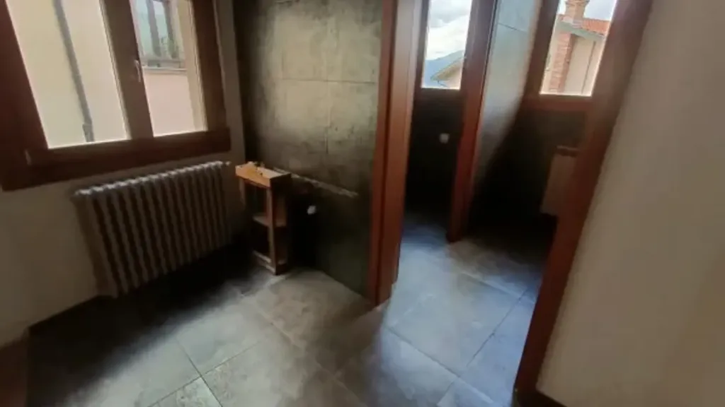 hallway_entrance