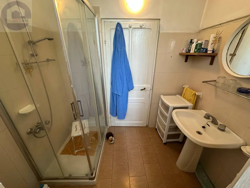 Bathrooms - Historic House with Terrace in Pietrabruna