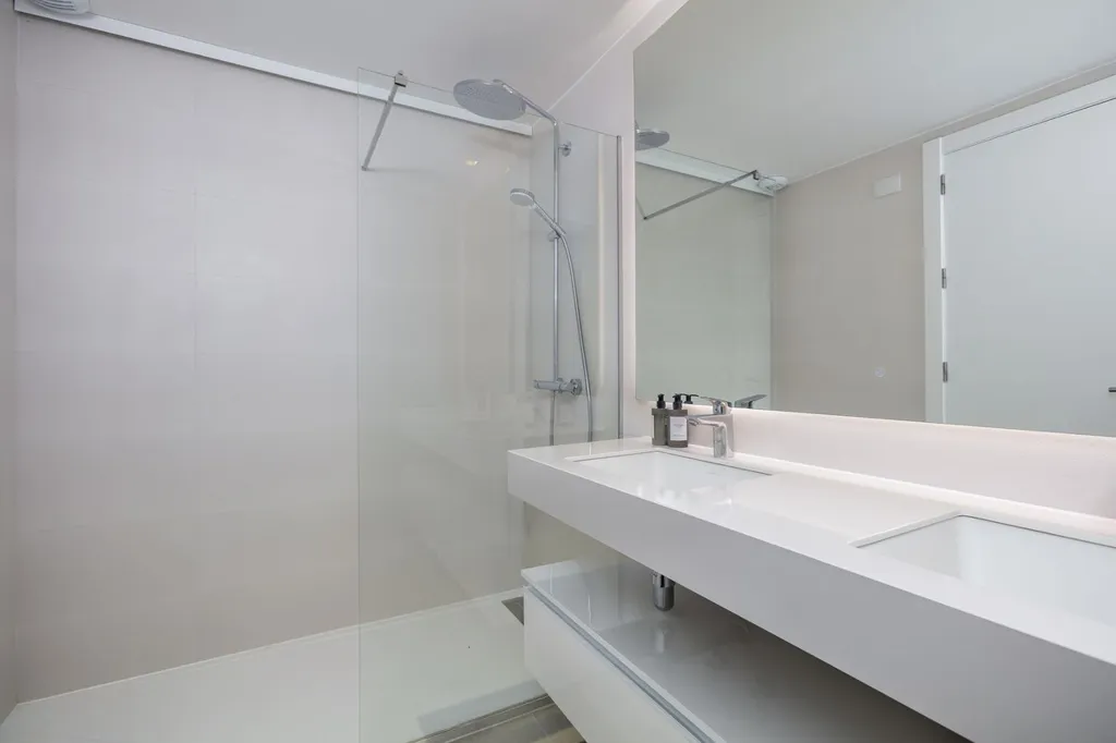 Vannitoad - Modern Villa with Pool in Estepona