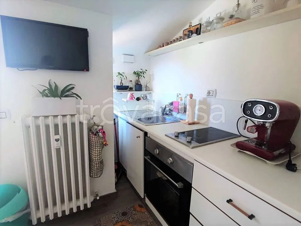 Kitchen - Panoramic Mansard Apartment in Perugia