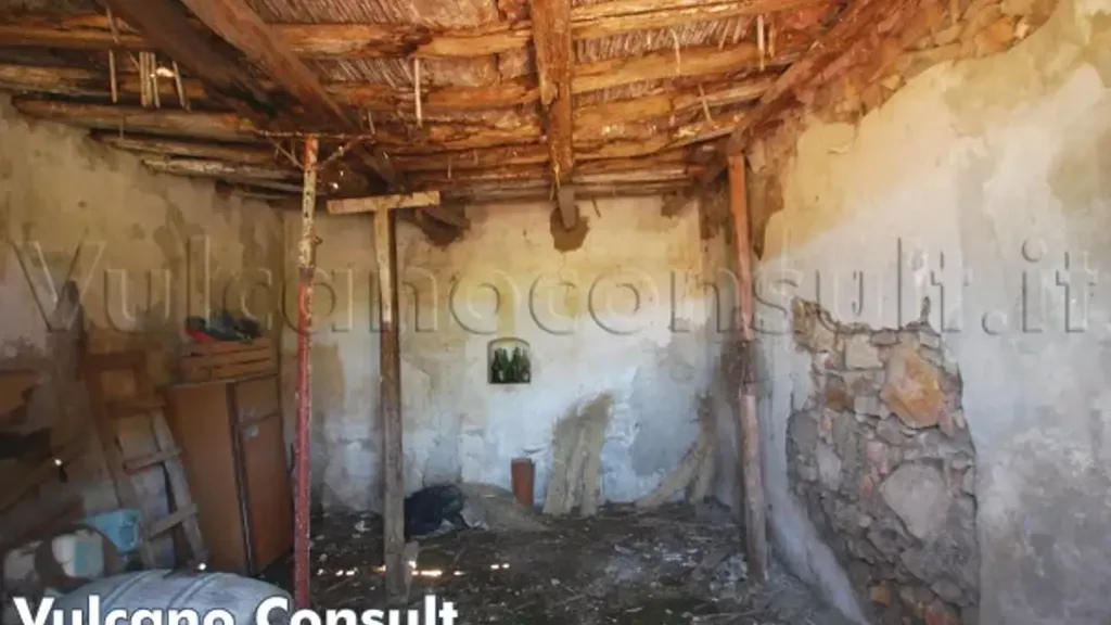 Pièces - Rustic Farmhouse with Sea View in Lipari
