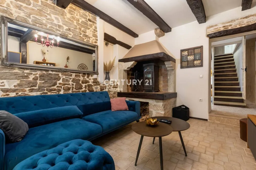 Séjour - Three-Bedroom House with Garden in Pazin Centre