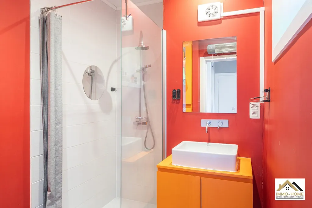 Bagni - Bright Apartment with 3 Bedrooms in Sint-Amandsberg