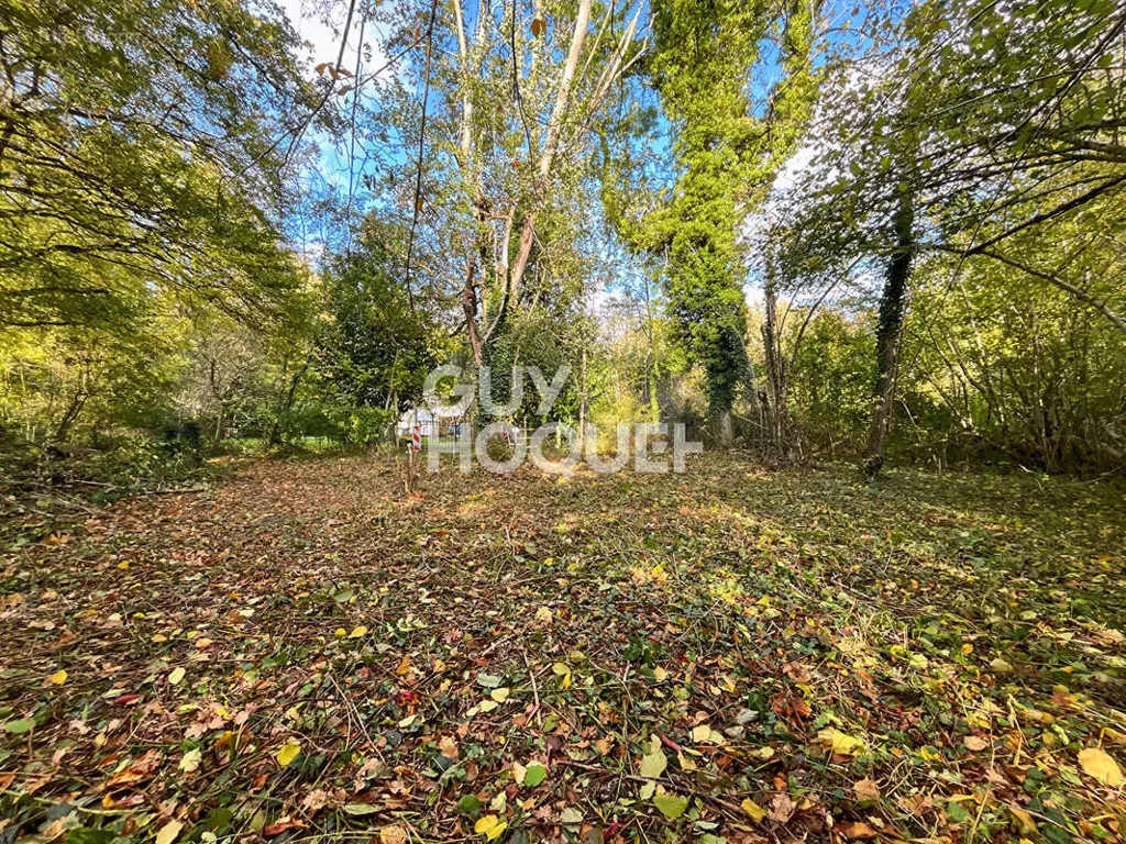 Giardino - Non-Constructible Garden Land in Courtomer