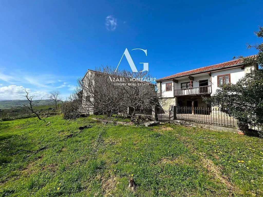 Välivaade - Historic House with Sea Views in Cortiguera