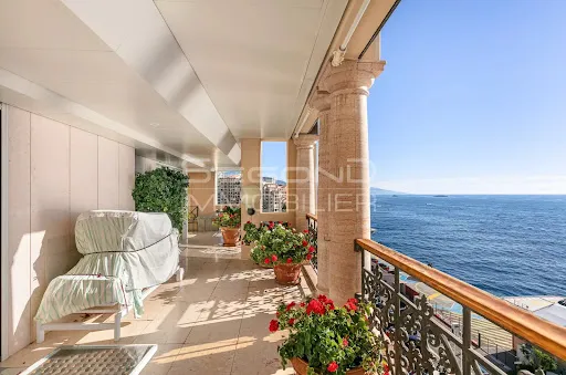 Balcon - Appartement de Luxe avec Vue Panoramique à Monaco
