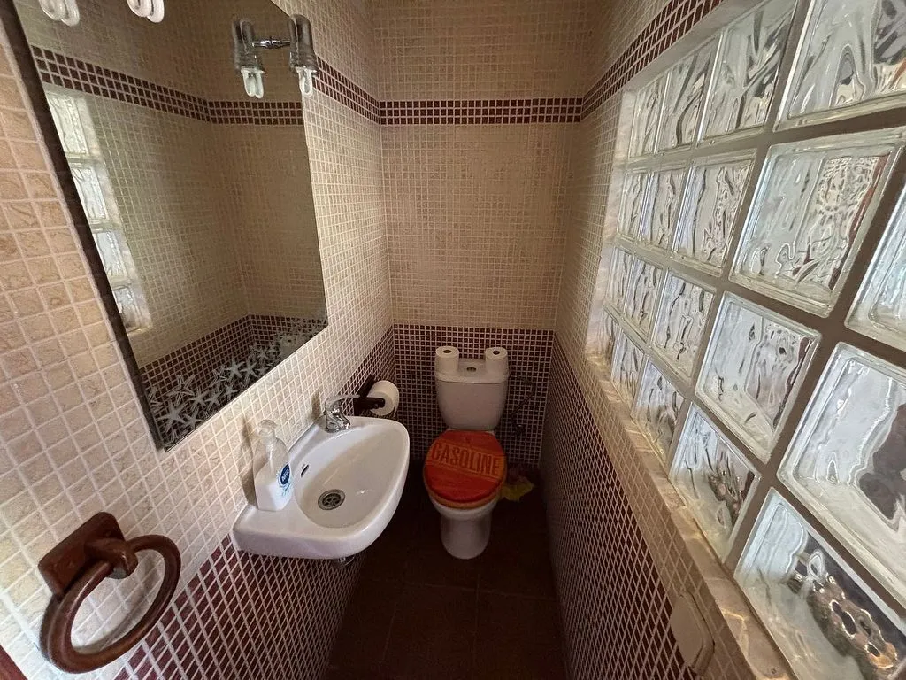 Salles de bain - Pared Chalet with Pool in Belvalle