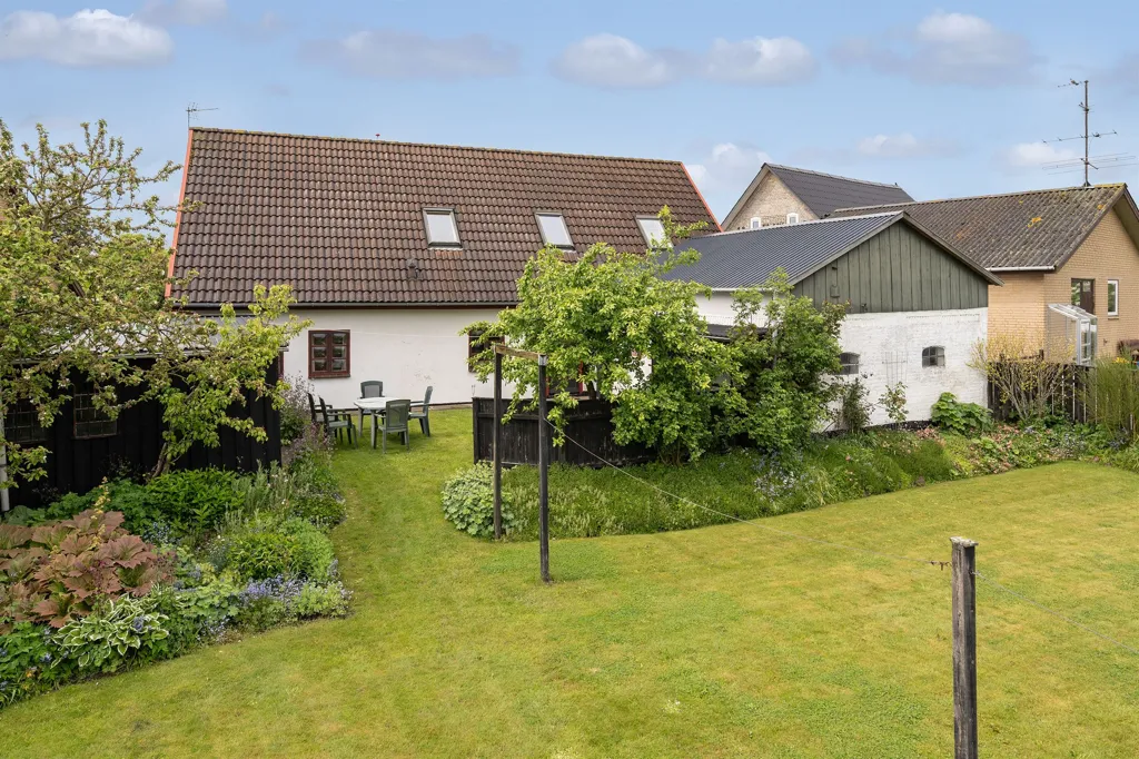 Aed - Family Villa with Scenic View in Elstrup