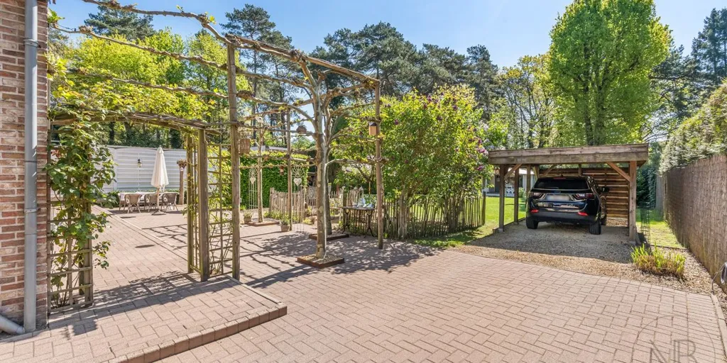 Välivaade - Detached House with Integrated Workspace in Genk