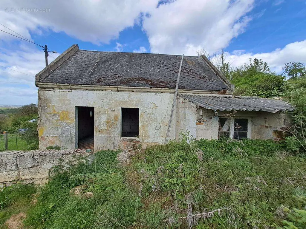 Välivaade - Rustic Cottage for Renovation in Saint-Gobain