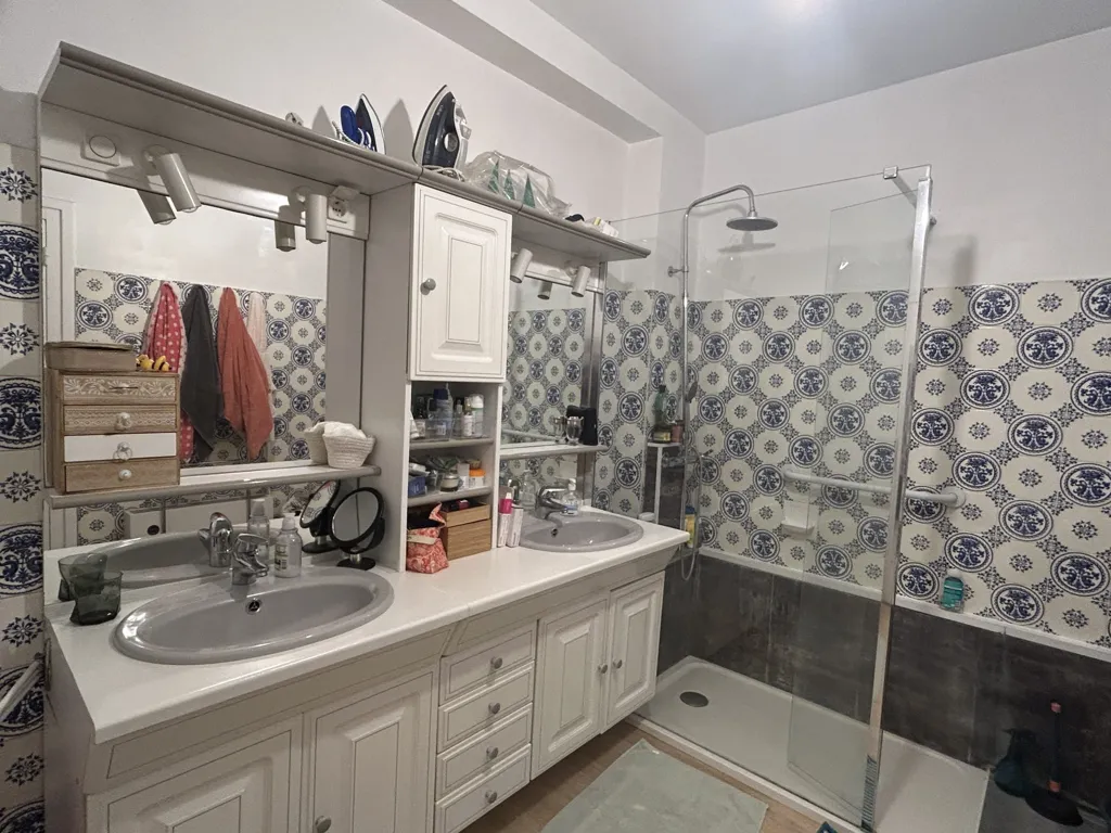 Salles de bain - Appartement avec Balcon à Niort Centre