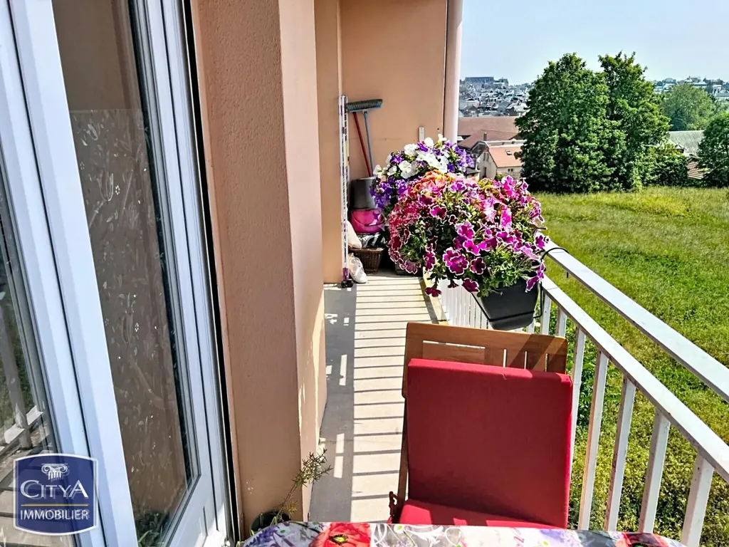 Balcon - Appartement Lumineux avec Balcon à Saint-Quentin