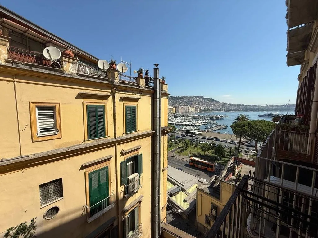 Balcone - Luxury Flat with Semi-Panoramic View in Naples