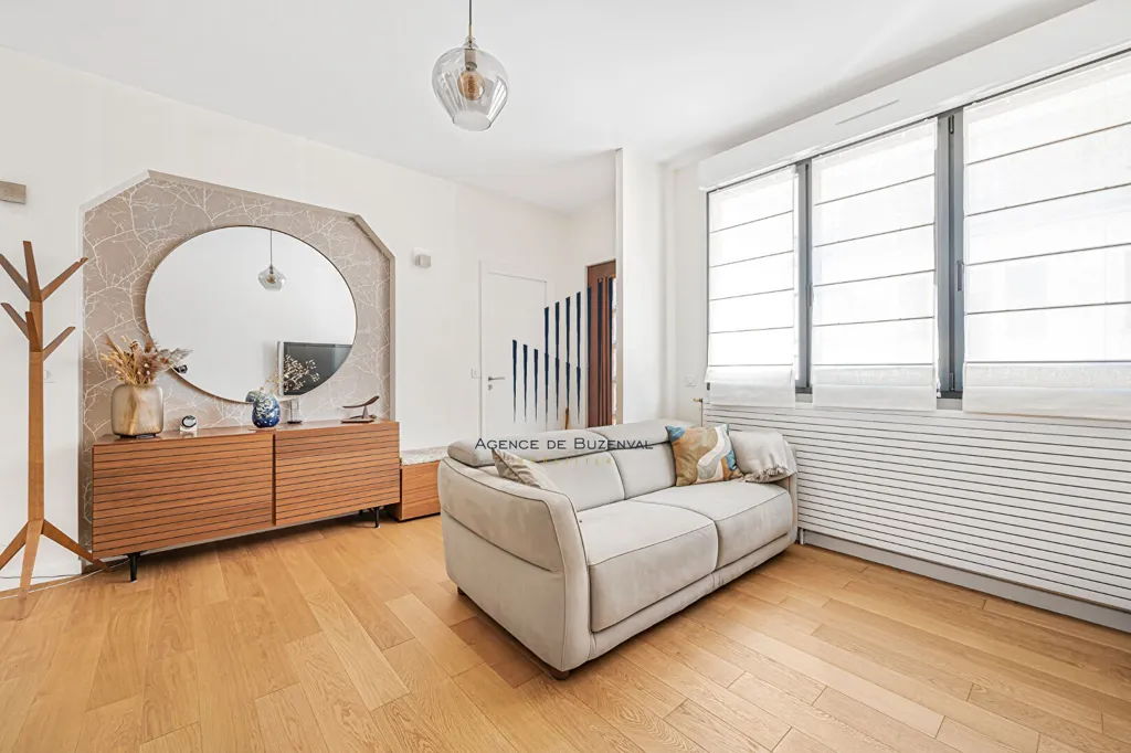 Elutuba - City House with Rooftop and Panoramic View in Saint-Cloud