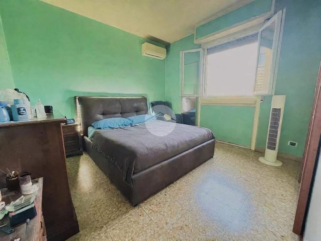 Chambres - Four-Bedroom Apartment with Balcony in Florence