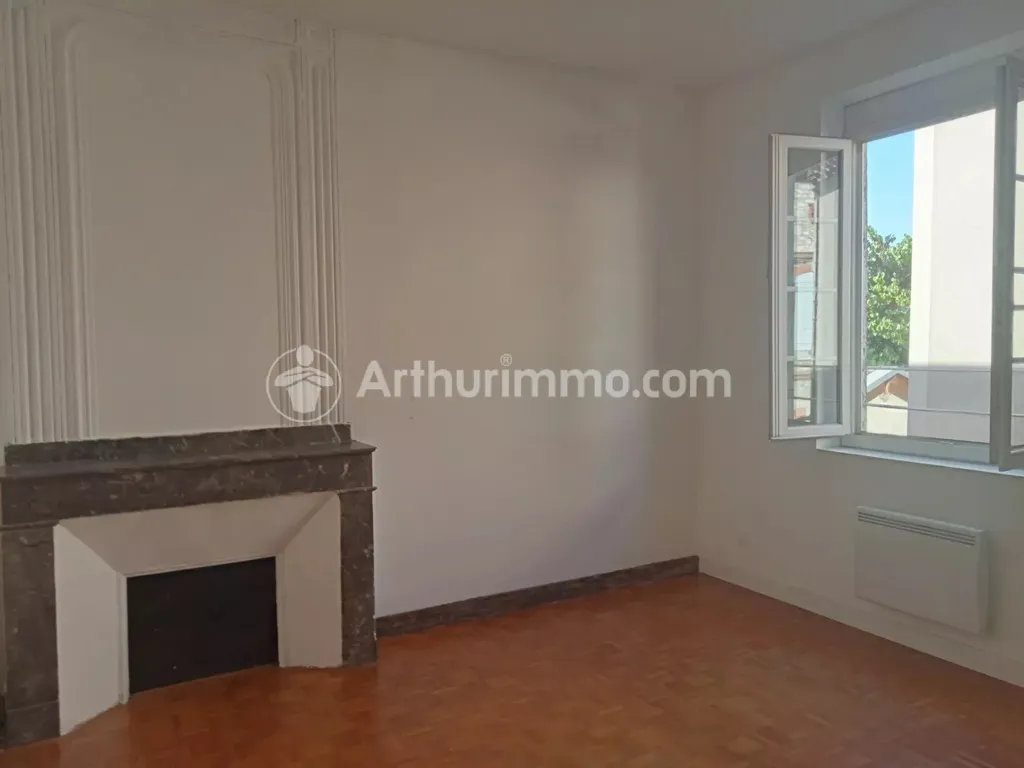 Séjour - Appartement Lumineux 2 Chambres à Briatexte