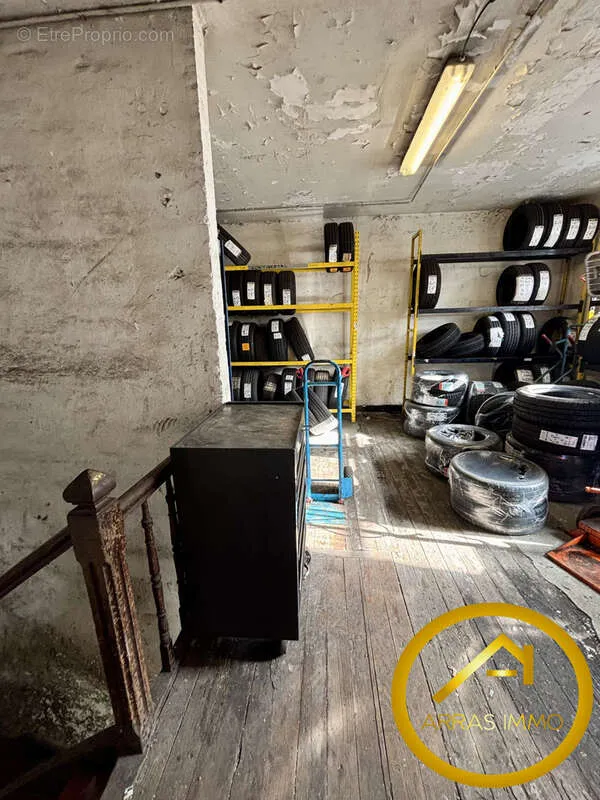 Garage - Immeuble de Rapport avec Local Commercial à Arras