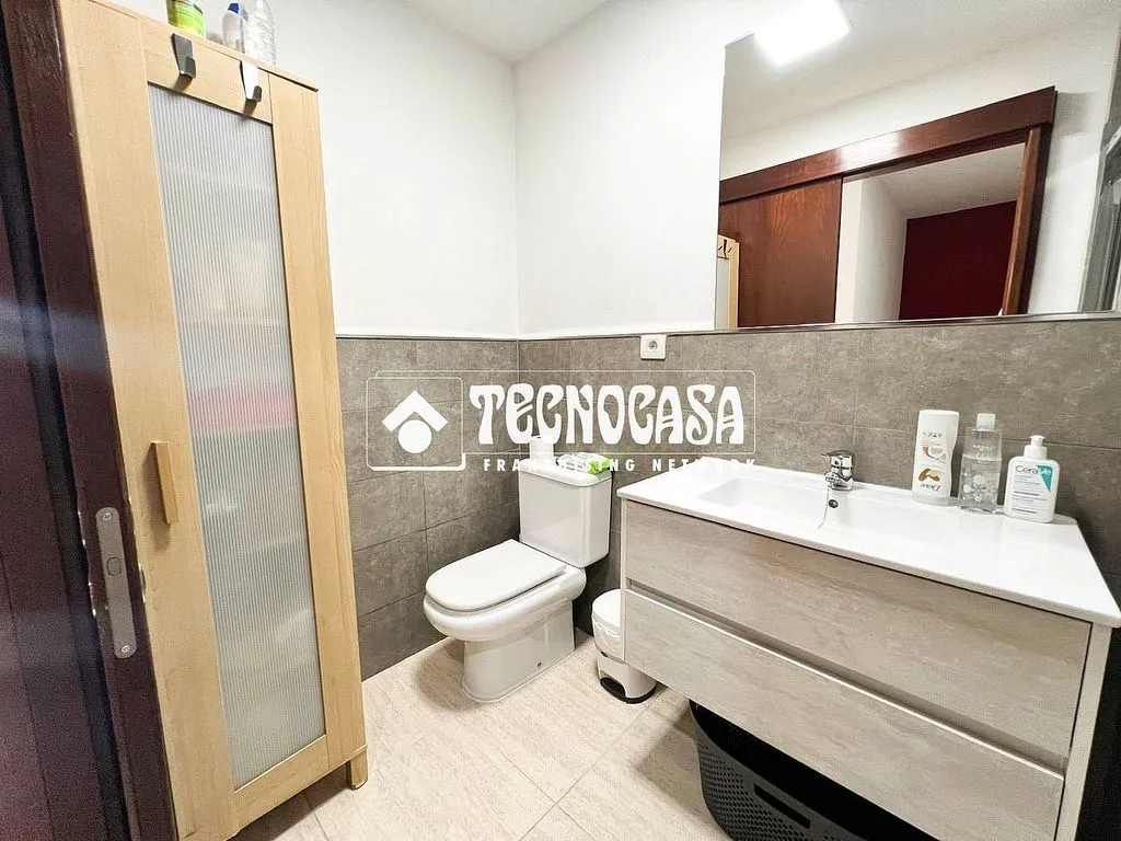 Vannitoad - Modern Duplex with Terrace near Town Hall, Vecindario